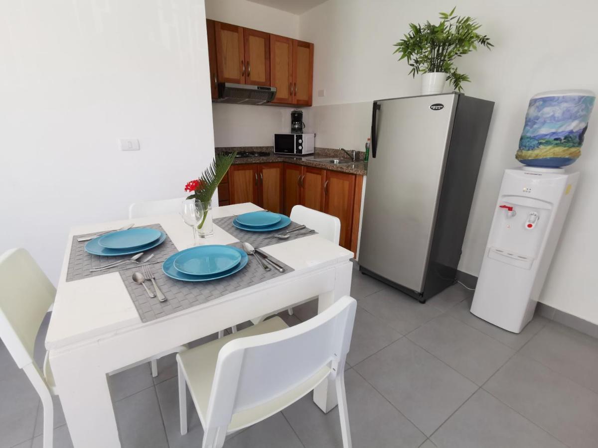 Tropicana Suites Deluxe Beach Club And Pool - Playa Los Corales Punta Cana Ngoại thất bức ảnh